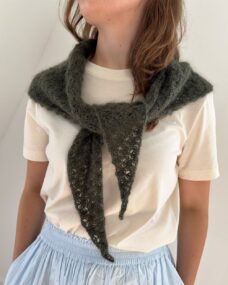 Bellis scarf